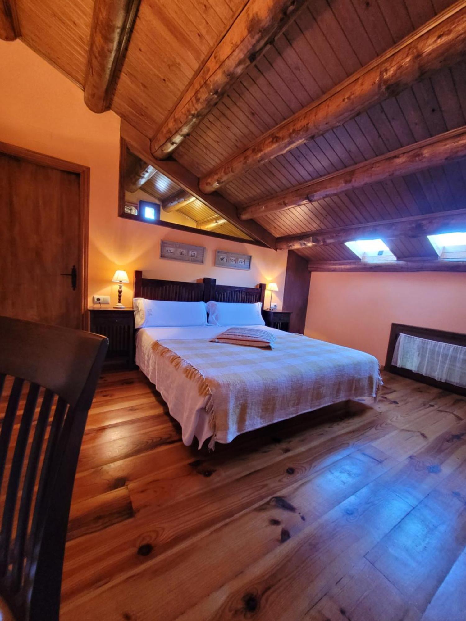 مبيت وإفطار Beranui Casa Macianet الغرفة الصورة